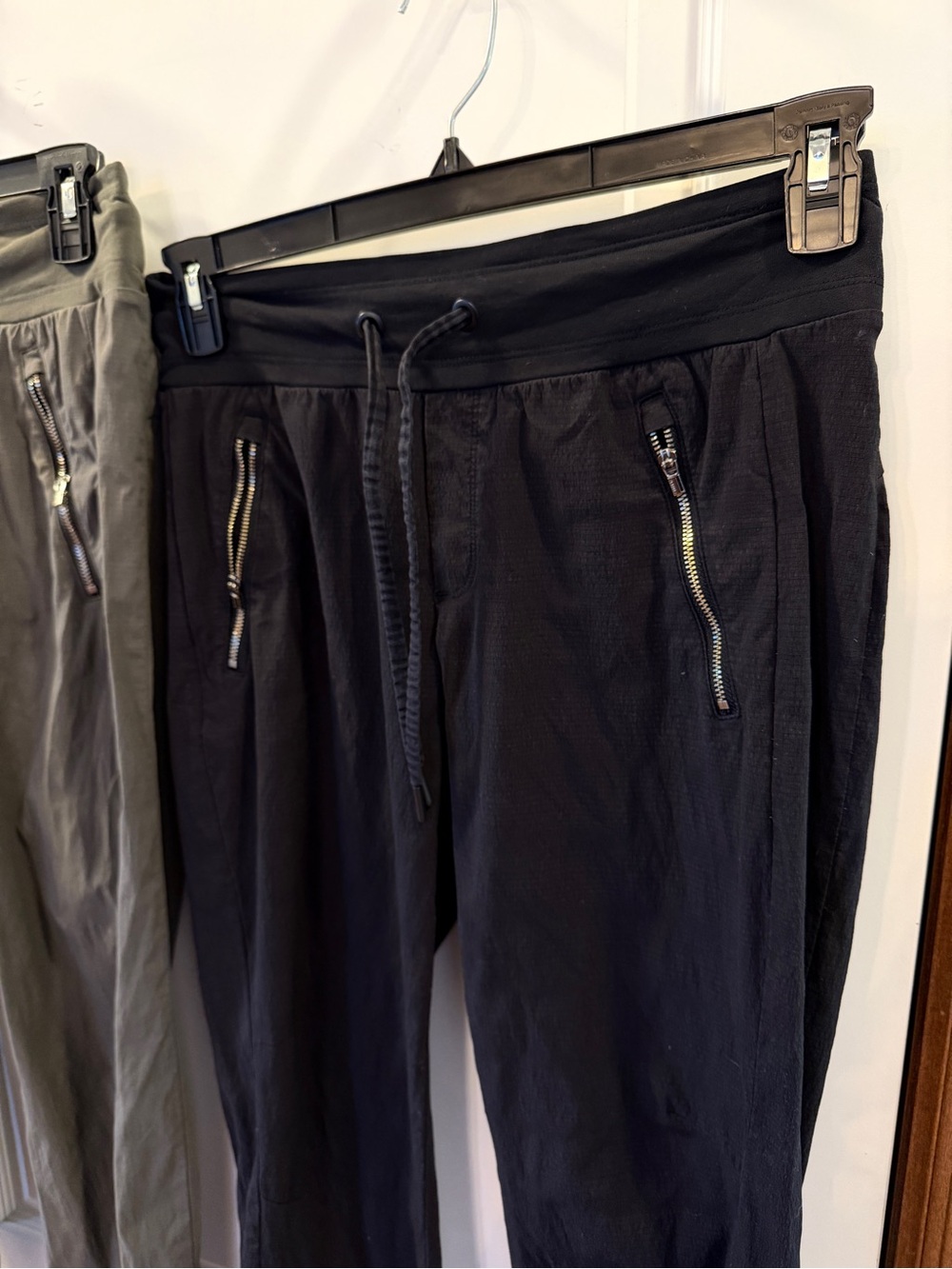 Athleta Set of 2 Trekkie North Like New Joggers! Olive/Gray + Black - Picture 4 of 8